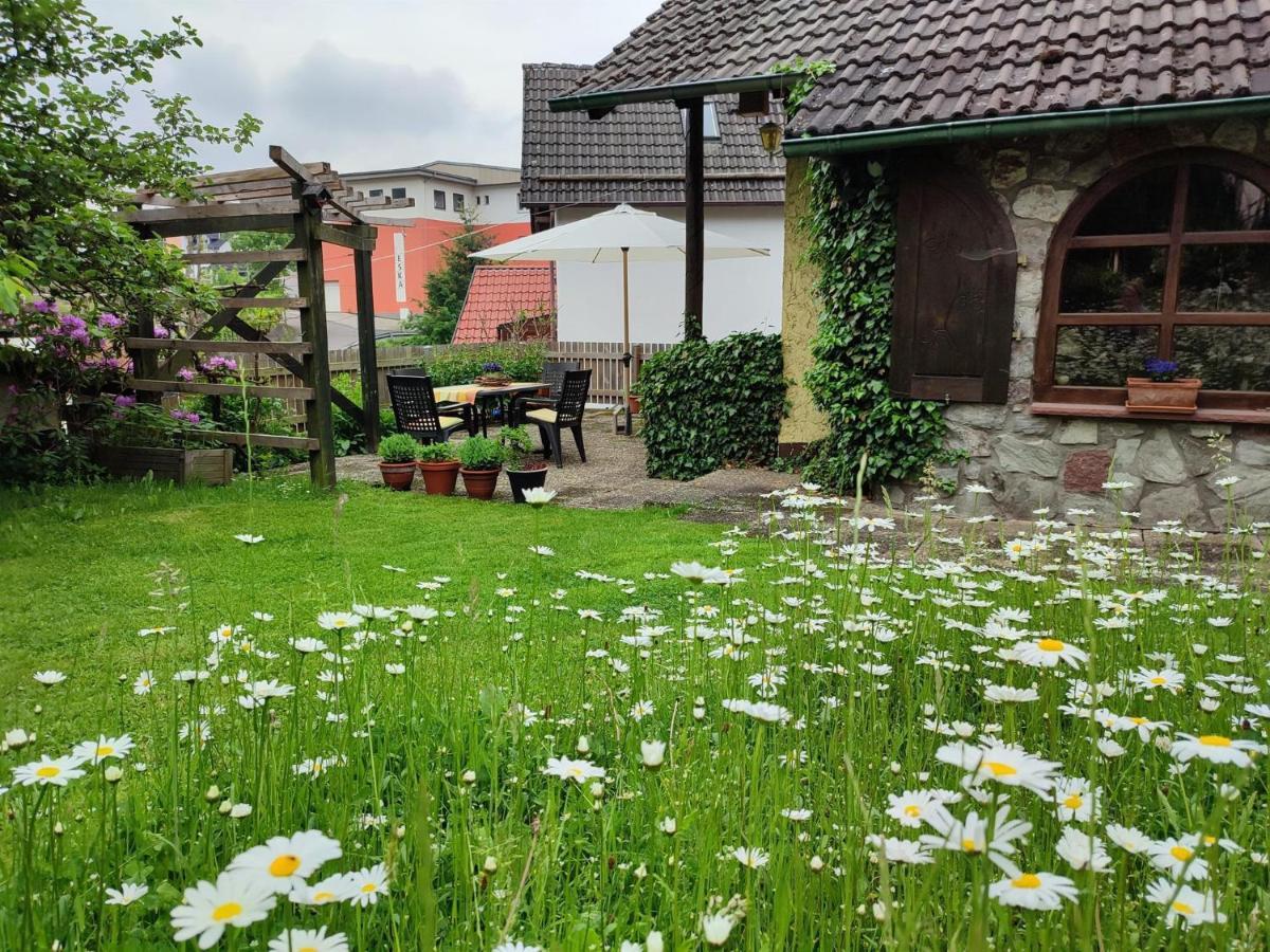 Webers Ferienwohnungen Hilders Bagian luar foto